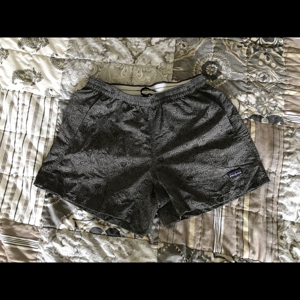 Patagonia women’s baggies shorts